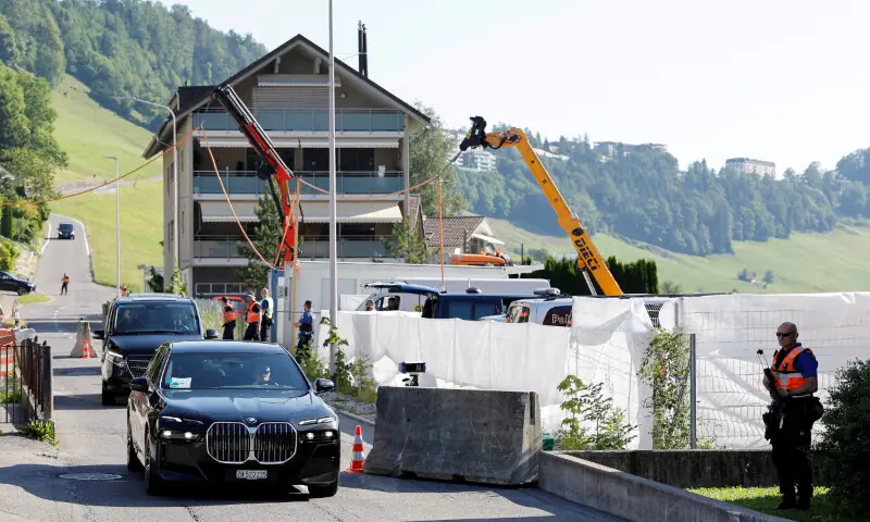  A convoy leaves the Burgenstock Resort, after U.S. and Iran concluded high-level talks, in Stansstad, Switzerland, June 22. &mdash; Reuters 