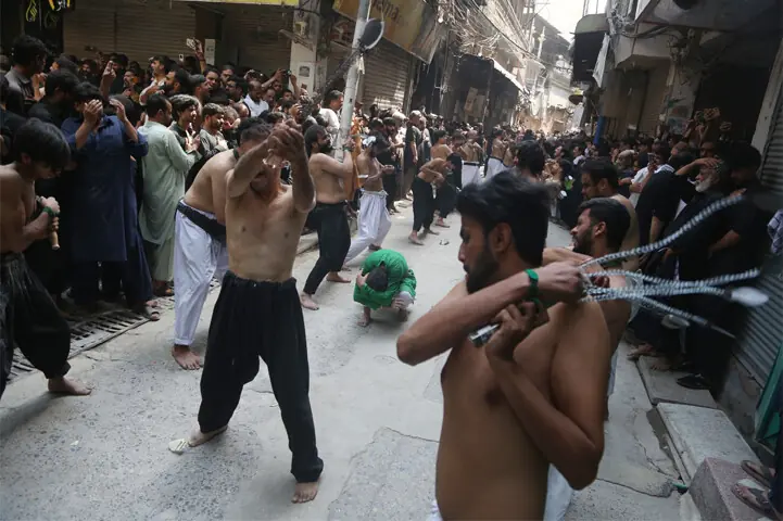  Procession of 10th Muharram passes through Qissa Khwani Bazaar in Peshawar. &mdash; White Star 