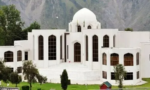 AJK Supreme Court defers hearing on petition against PTI’s provisional registration