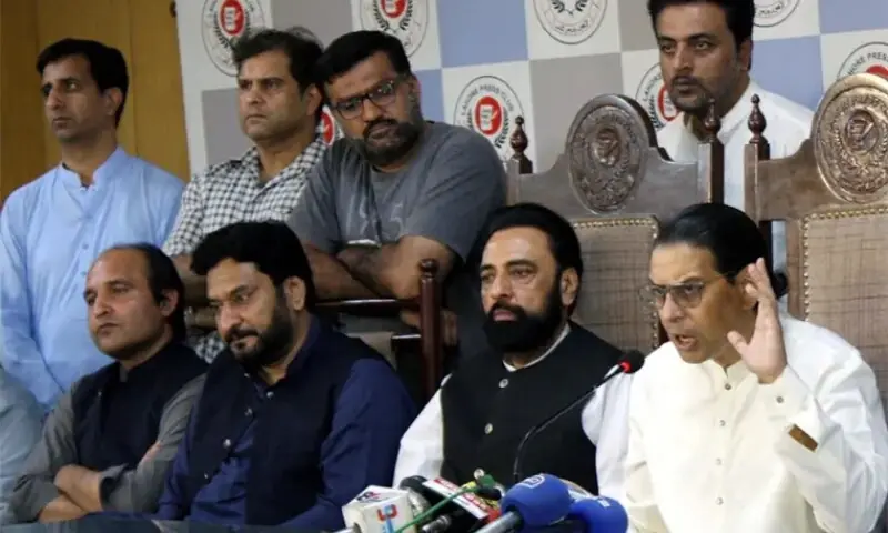 Leaders insist Imran’s release remains PTI’s ‘ultimate objective’
