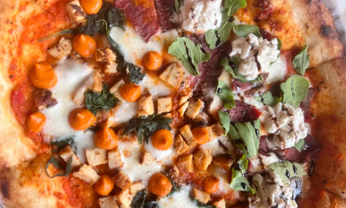 Braci's Showstopper has what it takes to stand out in Karachi's busy pizza-scape