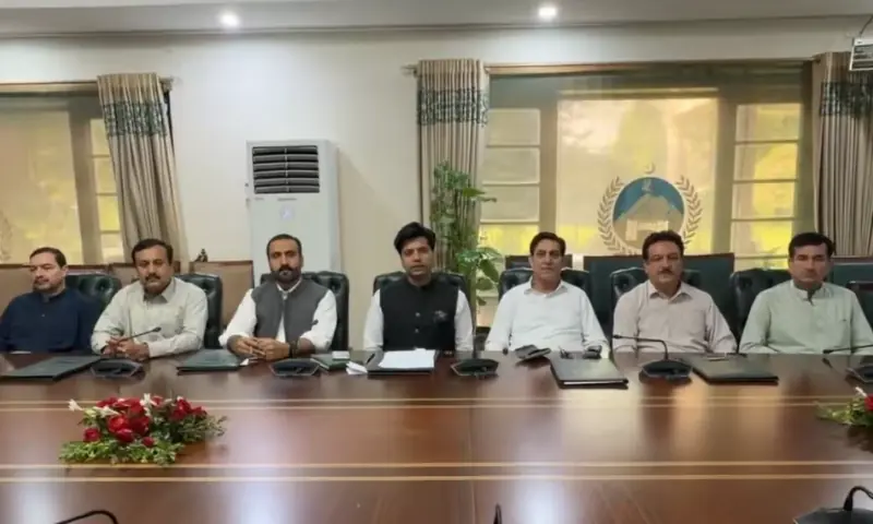 KP govt decides to withdraw controversial clauses from law granting expanded privileges to lawmakers
