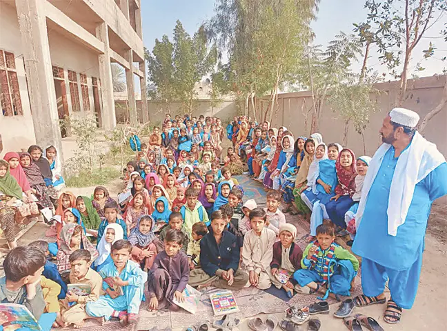 Students attend a session organised by the grassroots education initiative TaleemDaan at a school lacking furniture and teachers in the Khairpur district, Sindh: annual education reports have consistently shown that learning outcomes in rural Sindh are among the lowest in the country | Riaz H. Manglo