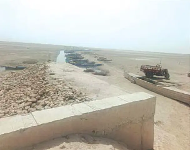 A view of Manchhar Lake from RD-62 of its embankment, locally known as Bund Manchhar, on July 16. Photo credit: Maula Bux