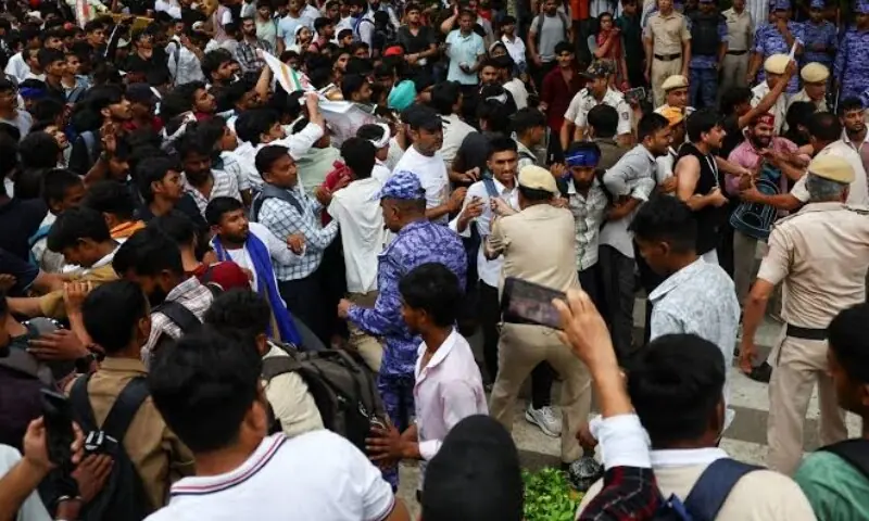 Police baton-charge supporters of India’s cockroach movement as thousands gather for march on parliament – World Police baton-charge supporters of India’s cockroach movement as thousands gather for march on parliament – World