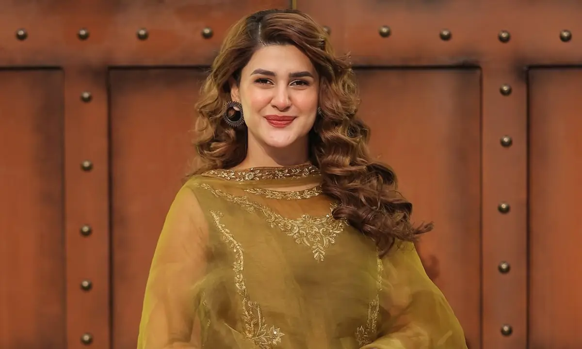 Kubra Khan believes Pakistani culture has a 'mould' for beautiful women and she doesn't fit it
