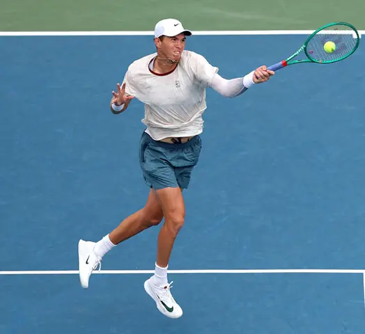   MARTIN Damm of the US returns a shot against compatriot Ben Shelton during their Washington Open match at William H.G. FitzGerald Tennis Center.&mdash;AFP 