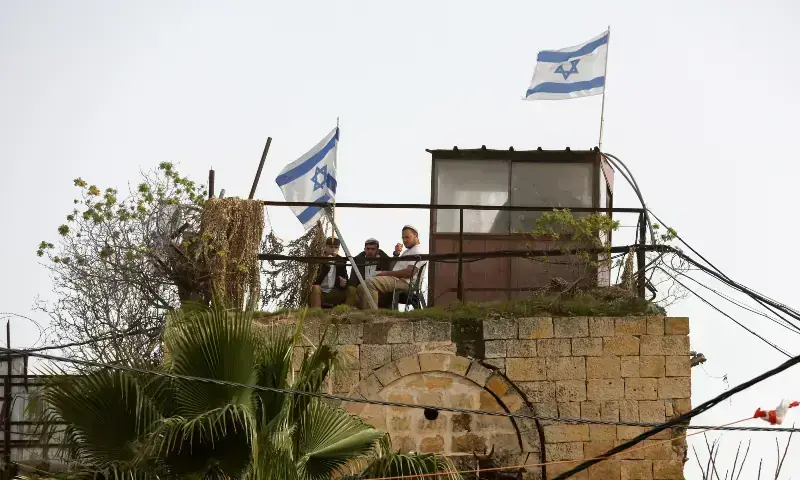 New Israeli Barriers Encroach Deeper into Gaza, Displacing Families