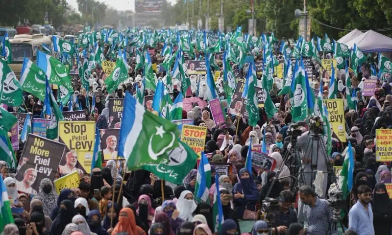 'Enough is enough': Jamaat-i-Islami announces 510 nationwide sit-ins against the petroleum levy 'Enough is enough': Jamaat-i-Islami announces 510 nationwide sit-ins against the petroleum levy