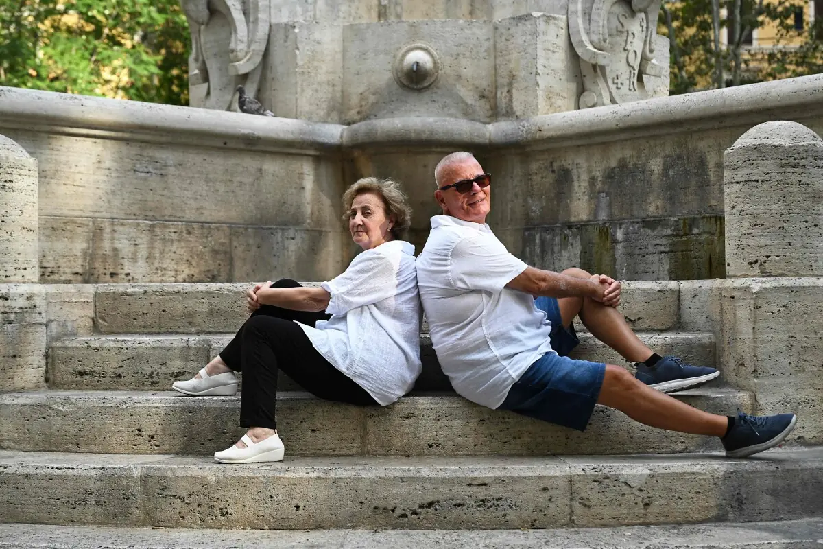 'Hate sitting around at home': Meet the elderly duo bringing dancing to the streets of Rome 'Hate sitting around at home': Meet the elderly duo bringing dancing to the streets of Rome