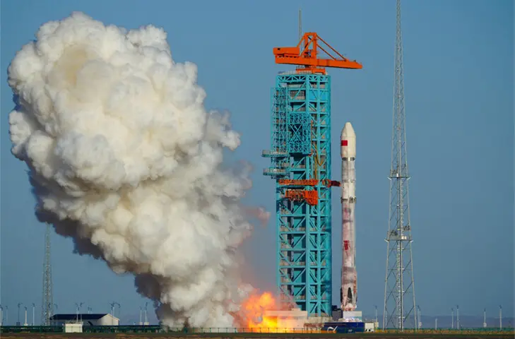 THE Zhuque-3 rocket lifts off from the Dongfeng Commercial Space Innovation Pilot Zone in northwestern China.—Reuters