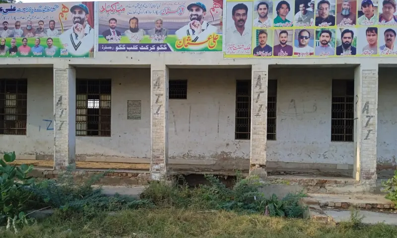 Gaggoo Mandi is proud of its heroes.–Photo by author