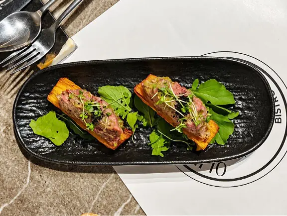 Steak tartare on potato pave