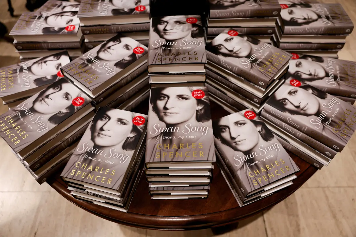 British shoppers snap up copies of memoir by Princess Diana&rsquo;s brother