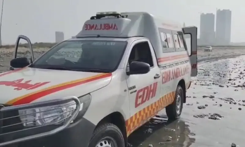 2 bodies recovered after fishing boat capsizes off Karachi’s Sea View