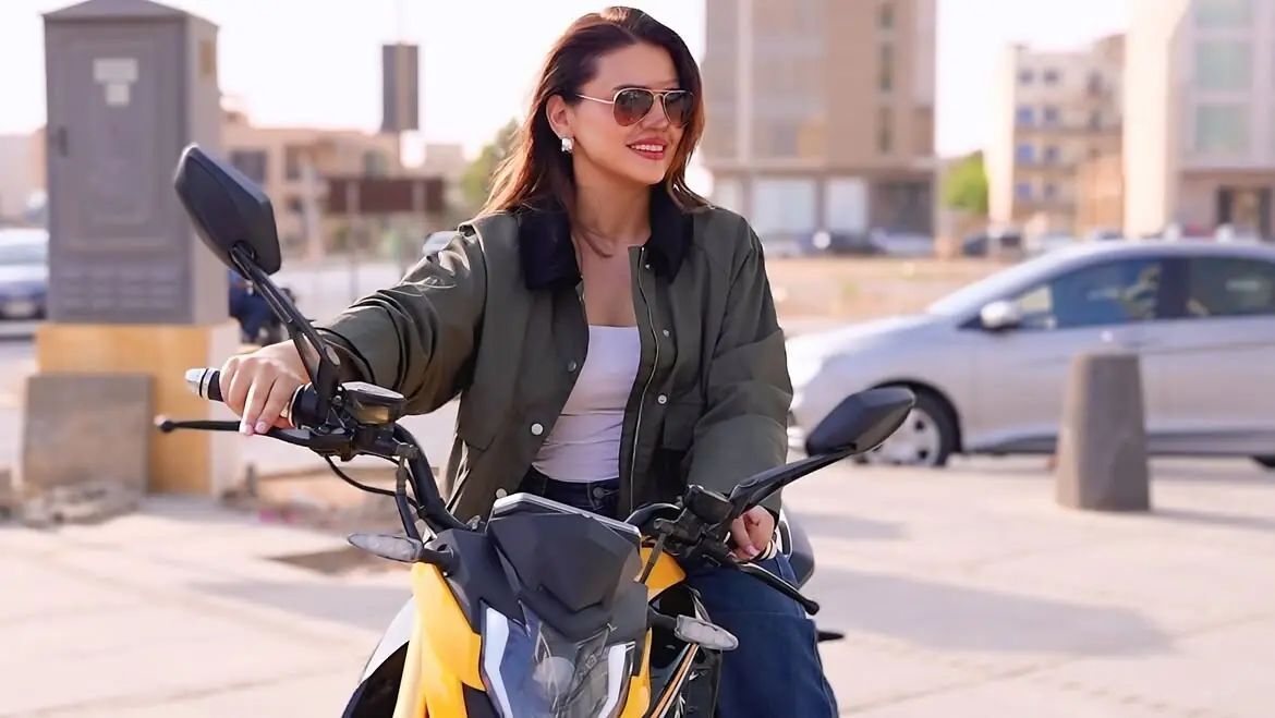 Zara Noor Abbas thinks Pakistani cinema needs to deliver good films before asking fans for support