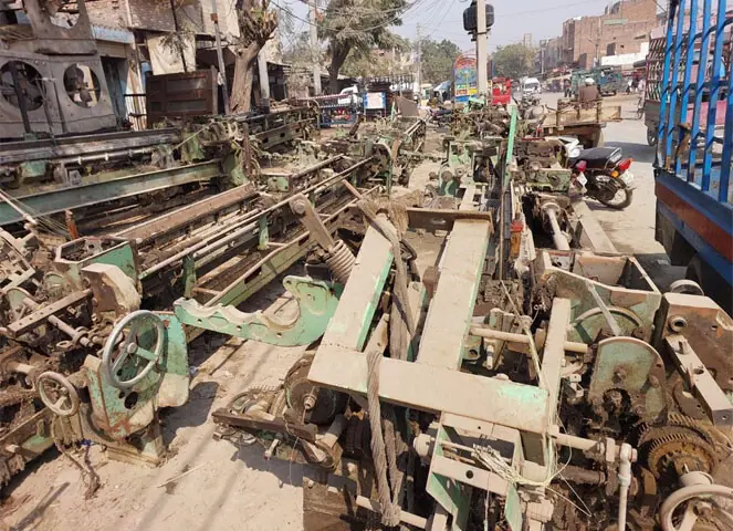 Power looms are displayed for sale after closure of businesses in Faisalabad.—Courtesy Council of Loom Owners Association