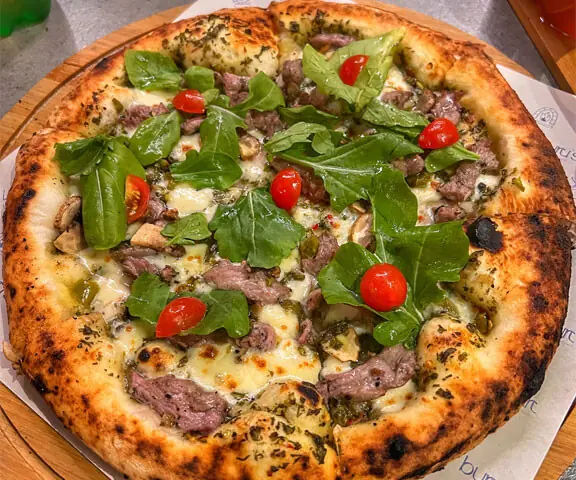   The beef and chimichurri pizza at Buru&rsquo;s | Photos by the writer  