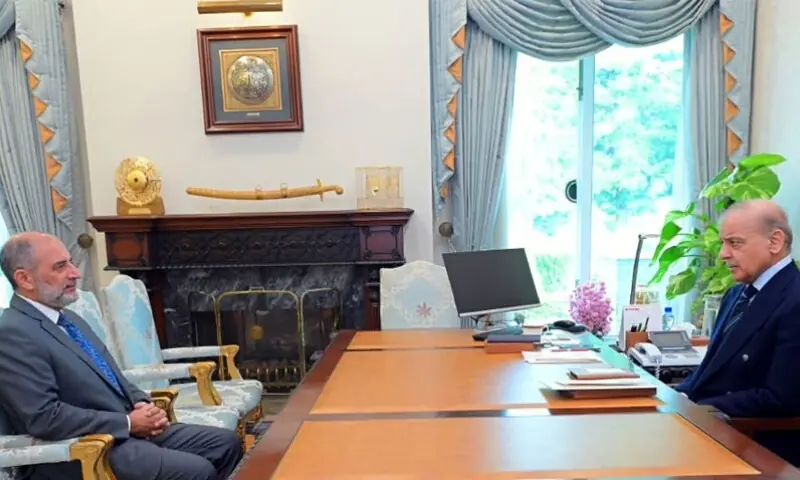 Makkah Alliance sec-gen meets PM Shehbaz, briefs premier on defence cooperation
