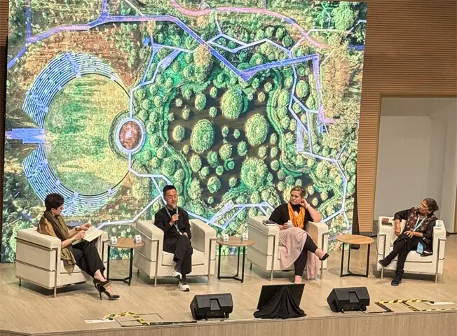  Dong Wang&rsquo;s park in Bangkok 