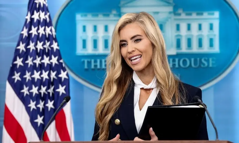 Trump's new press secretary admits to failing bar exam as her credentials face scrutiny