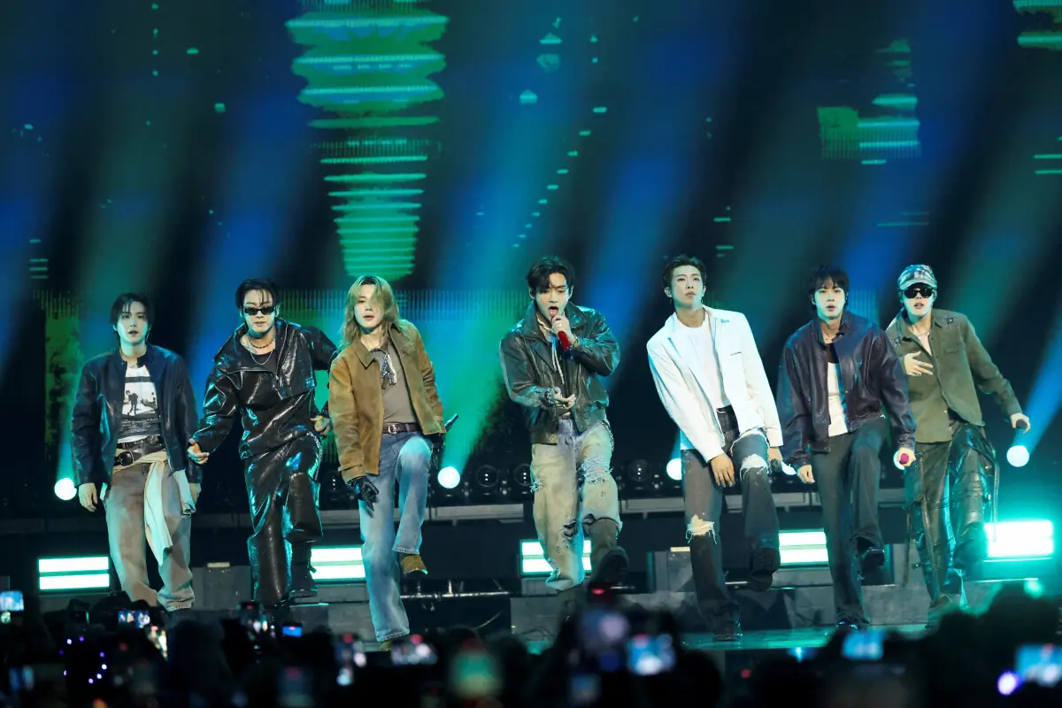 BTS first group ever to log 10b annual streams on Spotify BTS first group ever to log 10b annual streams on Spotify