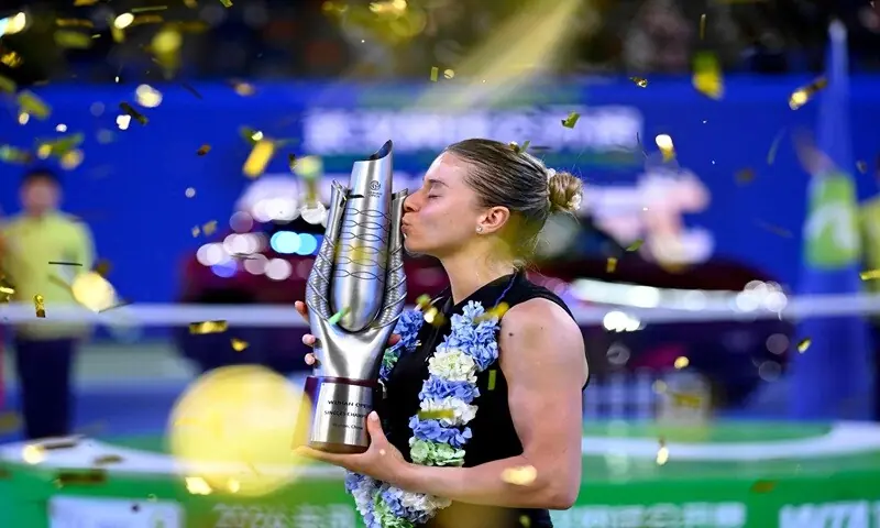 Chwalinska fights back to win Wuhan Open in title breakthrough - Sport ...