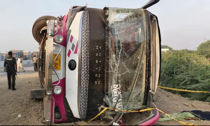 10 killed, 44 injured as passenger bus overturns on highway in Punjab's Rajanpur