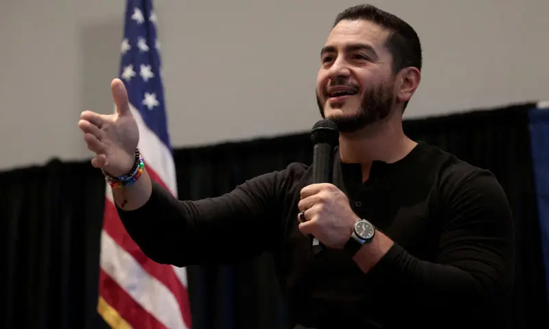 Republican 'Muslim Brotherhood' attacks on Abdul El-Sayed in Michigan seek to exploit Democratic fault lines