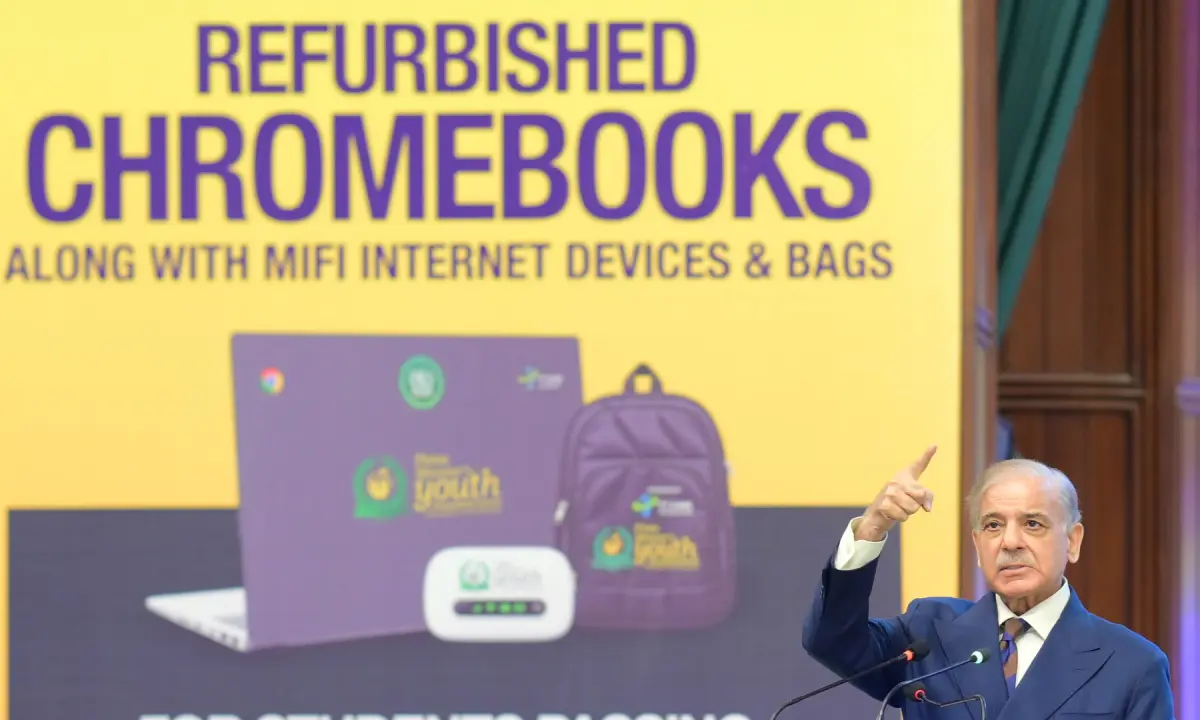 Students across country to get 500,000 Chromebooks over 2 years, announces PM Shehbaz