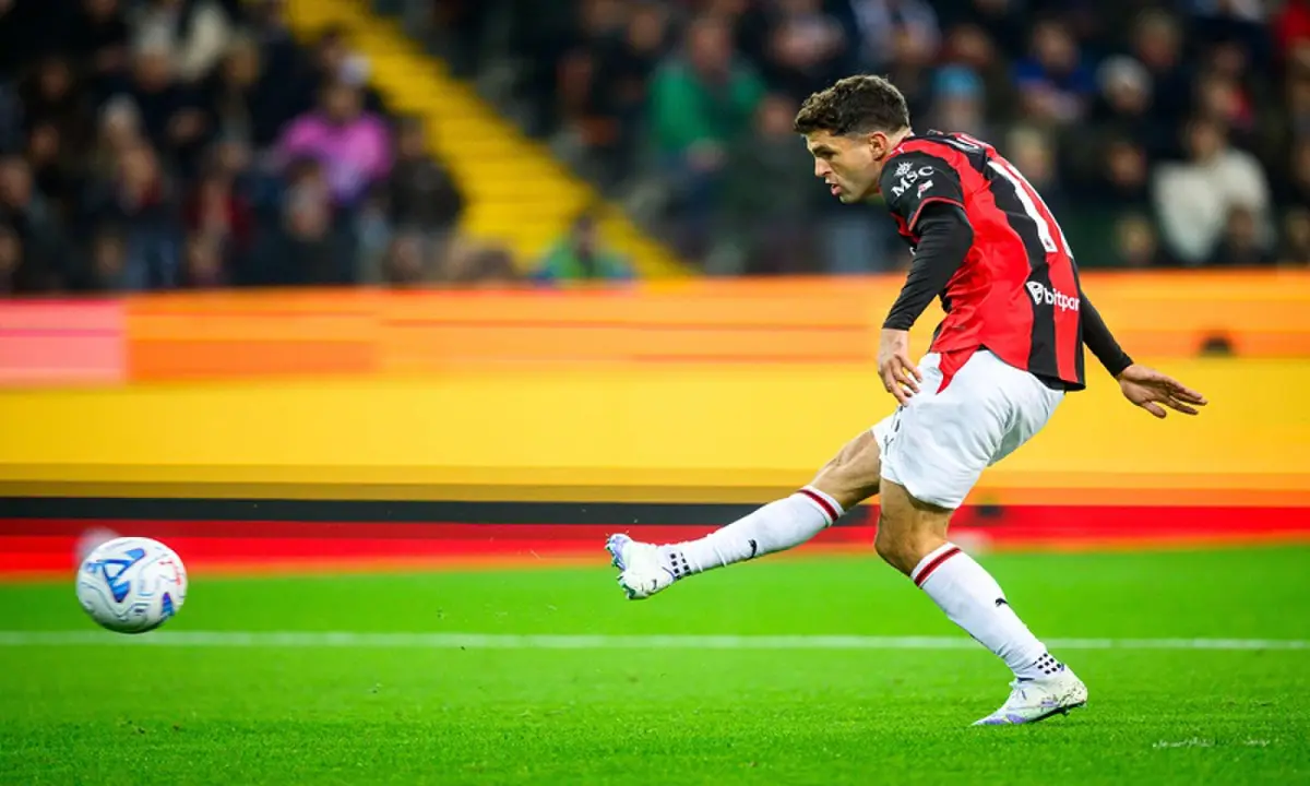 AC Milan&rsquo;s Christian Pulisic takes a shot to score against Udinese during their Italian Serie A match at the Friuli Stadium in Udine on October 25, 2026. &mdash;AFP
