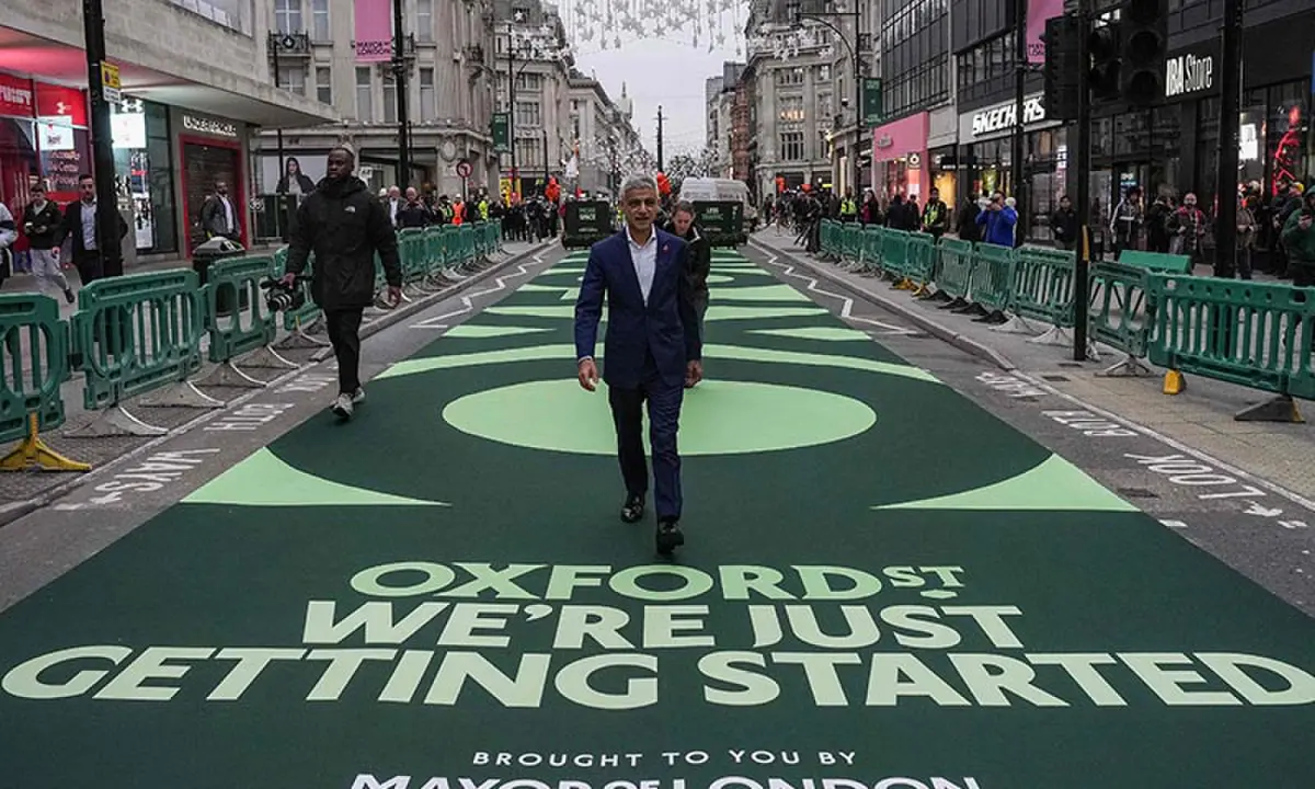 London Mayor Sadiq Khan (C) arrives to attend the opening ceremony for a section of one of Britain’s most famous shopping streets, Oxford Street, as it goes permanently traffic-free for the first time in central London, the UK on October 26, 2026. — AFP