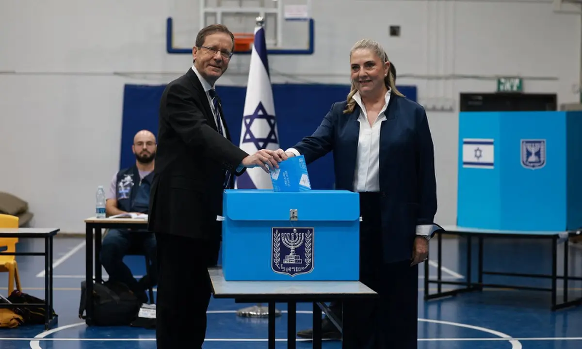 Israeli President Isaac Herzog votes at a polling station during Israel’s national election, in Jerusalem, October 27, 2026. — Reuters