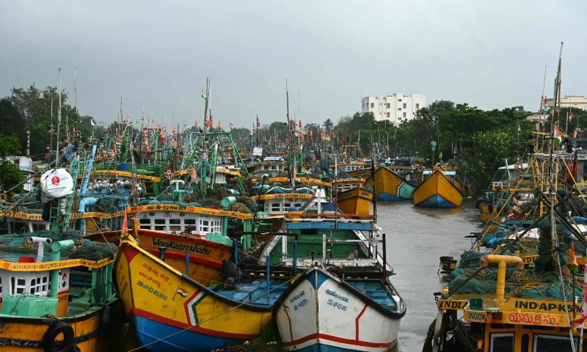 Fishing boats are anchored at a harbour in Andhra Pradesh&rsquo;s Kakinada on October 28, 2026, ahead of cyclone Arnab&rsquo;s expected landfall. &mdash;AFP