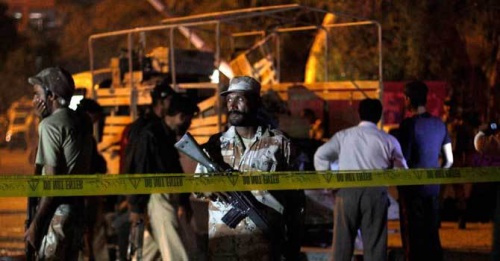 Blast injures at least 17 in Karachi&rsquo;s Mehmoodabad