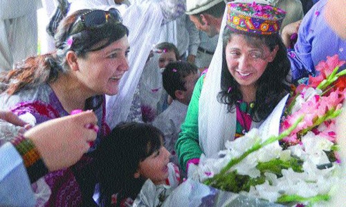 Samina Baig shares feelings of being on top of the world Samina Baig shares feelings of being on top of the world