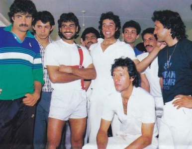 Khan and his merry men (from left): Zakir Khan, Saleem Jaffar, Mohsin Kamal, Mansoor Akhtar, Wasim Akram, Shoiab Mohammad, Tauseef Ahmed and Abdul Qadir.