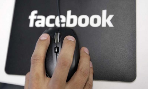 Facebook reveals details of US data requests