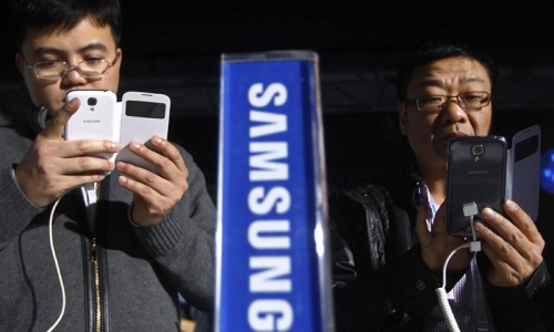Samsung emphasises components as smartphones peak