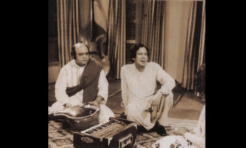 Column: Alif aur Noon: a mirror to our society Column: Alif aur Noon: a mirror to our society