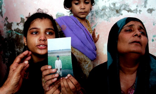 Victims&rsquo; relatives, football fans shocked by Lyari blast