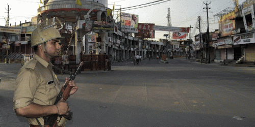 Indian troops deployed to quell communal clashes