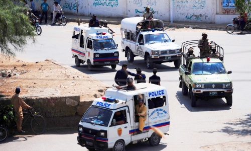 Crackdown brings apparent lull in Karachi violence