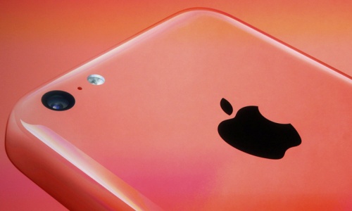 Apple's iPhone sales, holiday quarter up for scrutiny Apple's iPhone sales, holiday quarter up for scrutiny