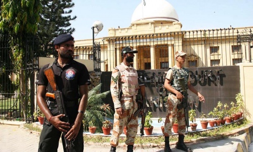 CJP showers praise on police, Rangers