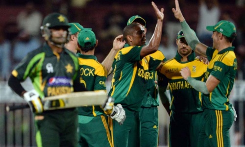 South Africa beat Pakistan in fifth one-day