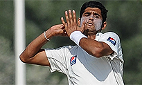 Where are the right-arm quicks?