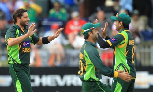 Pakistan hold nerve to seal historic series win over South Africa