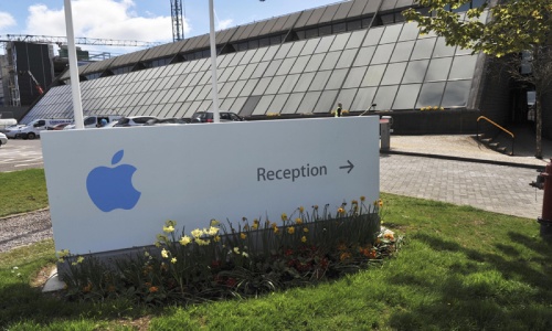 US judge dismisses Apple consumer lawsuit over data privacy