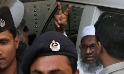 Jamaat leader given last-minute stay of execution in Bangladesh